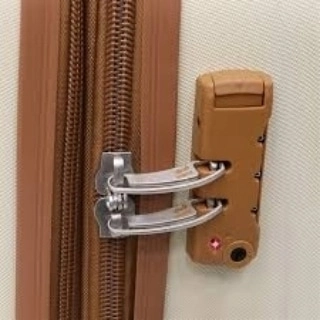 it luggage سایز متوسط - Image 8