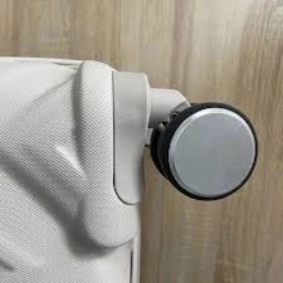 it luggage سایز متوسط - Image 6